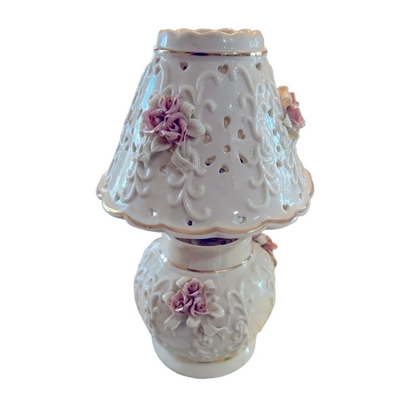 Vintage Porcelain Lamp from Cracker Barrel Pink Roses and Gold Trim Cott… - Picture 2 of 8